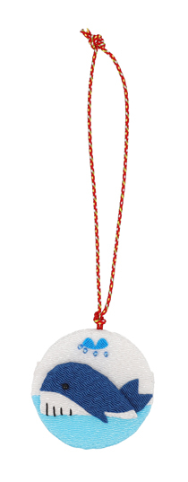 季節の提案商品「香りの根付　くじら」